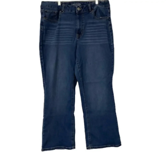 Maurices High-rise Curvy Women's Jeans‎ Size 18W Short - Picture 1 of 11